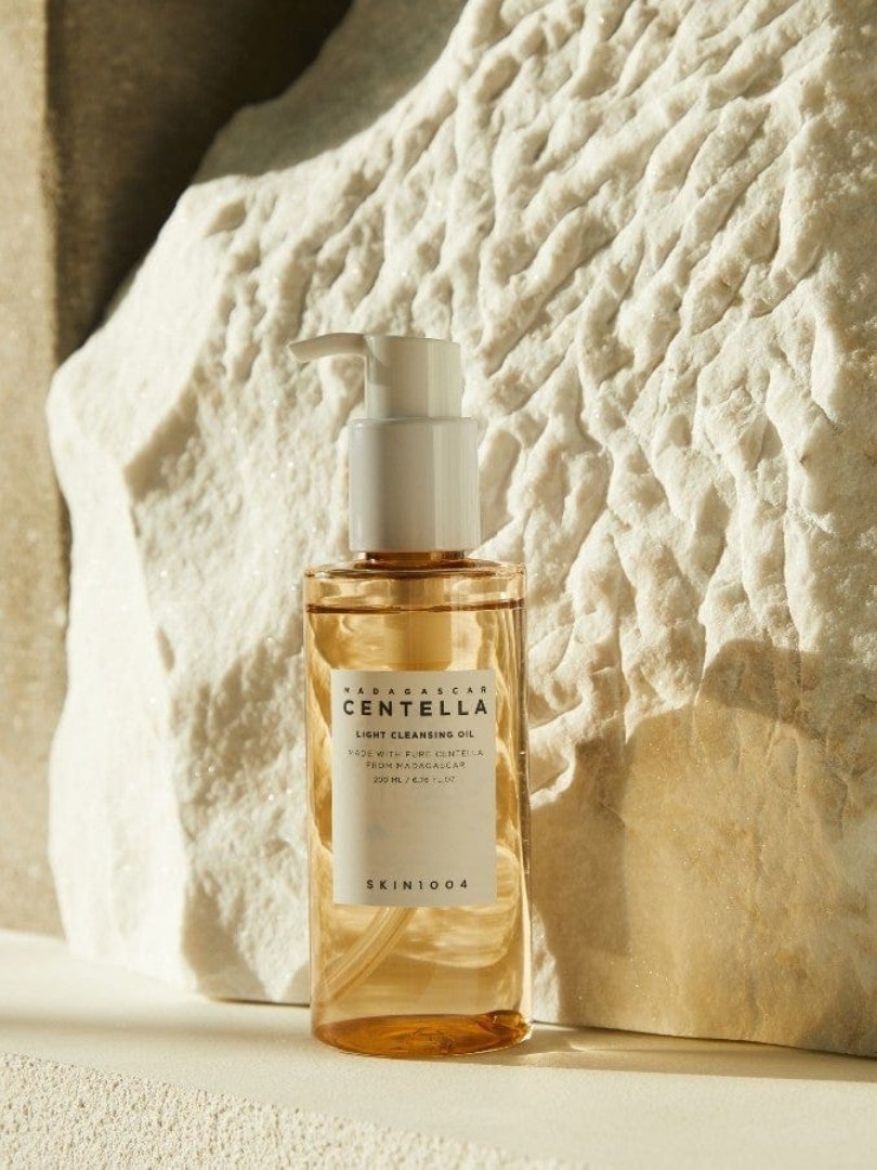 Εικόνα της Skin1004 Madagascar Centella Light Cleansing Oil